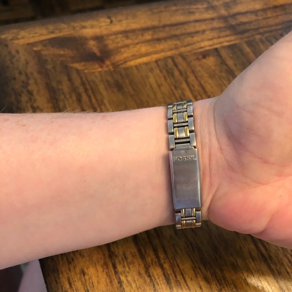 Ladies Fossil watch stainless steel and gold - Picture 4 of 6